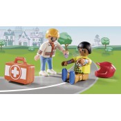 Playmobil Duck On Call 70919 Ambulance Action: Help the Racing Driver Playmobil Duck On Call 70919 Ambulance Action: Help the Racing Driver