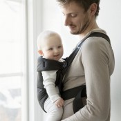 מנשא לתינוק BABYBJORN דגם MINI 