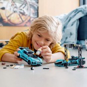 LEGO Speed Champions 76898 Formula E Panasonic Jaguar Racing GEN2 car and Jaguar I-PACE eTROPHY LEGO Speed Champions 76898 Formula E Panasonic Jaguar Racing GEN2 car and Jaguar I-PACE eTROPHY