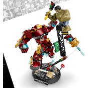 LEGO Marvel 76343 Epic Battle: Hulkbuster vs. The Hulk
