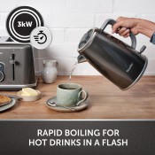 קומקום חשמלי BREVILLE דגם VKT232 קומקום חשמלי BREVILLE דגם VKT232