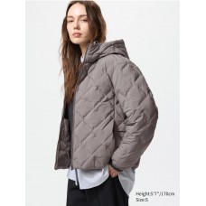 מעיל UNIQLO לנשים עם קפוצ'ון בצבע אפור