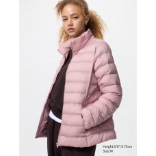 מעיל UNIQLO לנשים ללא כובע בצבע ורוד