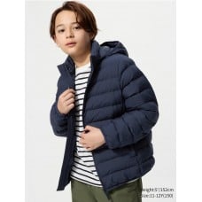 מעיל UNIQLO לילדים עם קפוצ'ון נשלף בצבע כחול נייבי