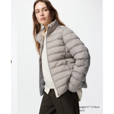 מעיל UNIQLO לנשים ללא כובע בצבע אפור