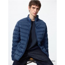 מעיל Uniqlo לגברים ללא כובע בצבע כחול מעיל Uniqlo לגברים ללא כובע בצבע כחול