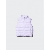 ווסט UNIQLO לילדים בצבע כחול נייבי ווסט UNIQLO לילדים בצבע כחול נייבי