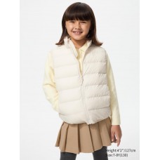 ווסט UNIQLO לילדים בצבע קרם