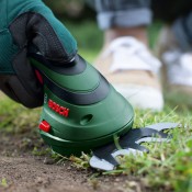 גוזם גדר חיה ודשא נטען BOSCH דגם ISIO 3.6V