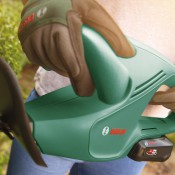 גוזם גדר חי לגינה אלחוטי BOSCH דגם GREEN EASYHEDGECUT 18-45