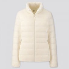 מעיל Uniqlo בצבע לבן/שמנת לנשים ללא כובע